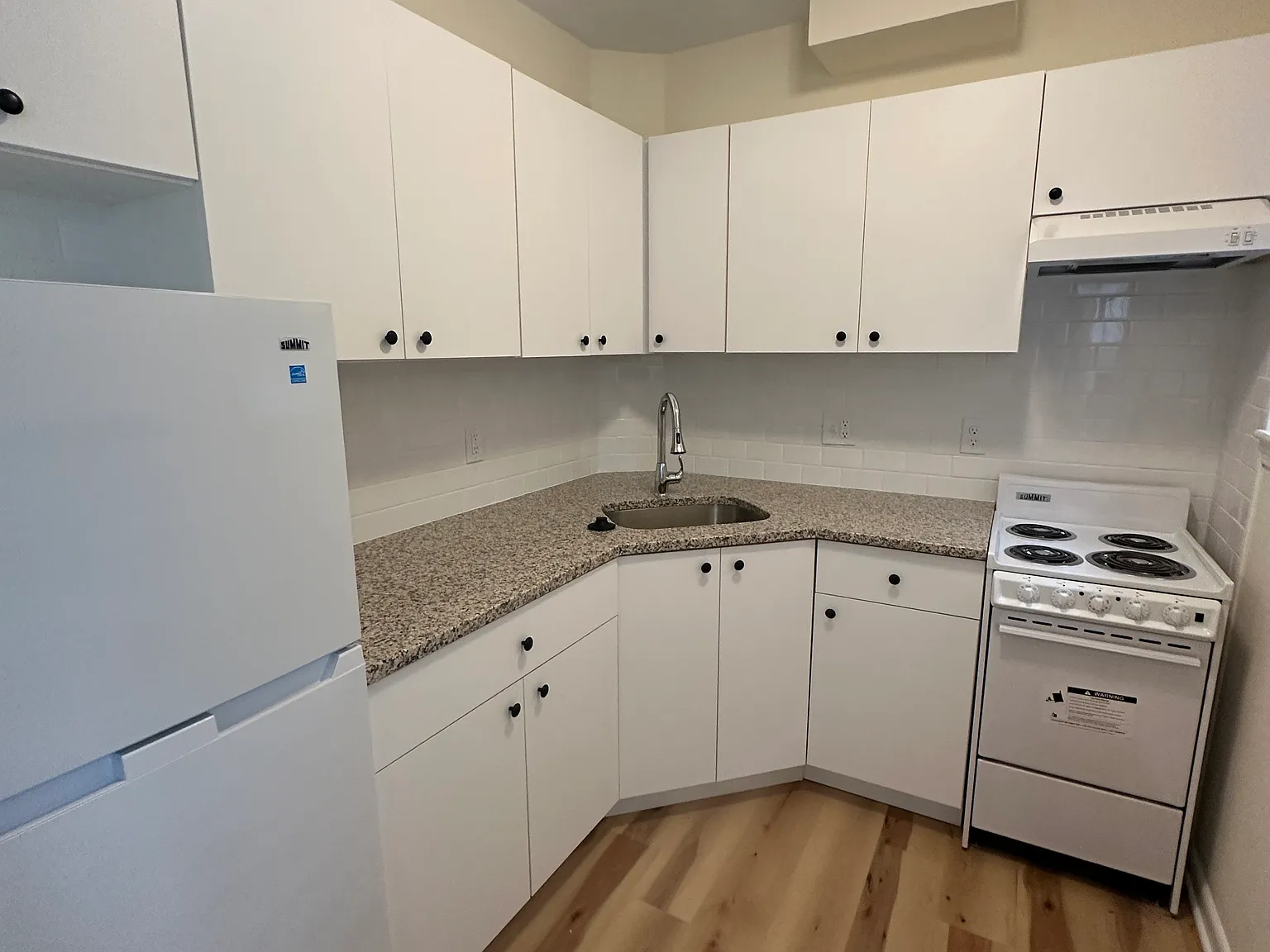 1 bed, 99999 sqft, $2,350 — Photo 1