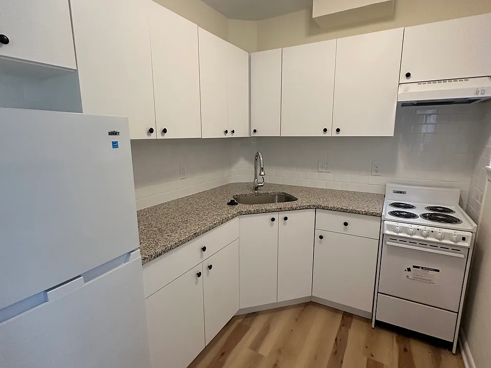 2016 Commonwealth Ave #1
