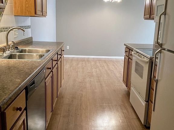 Kitchen to dining room