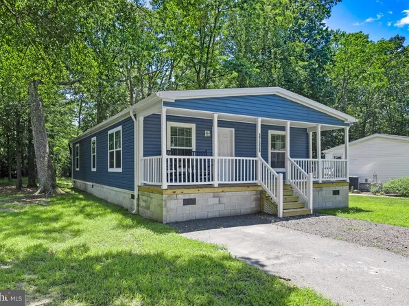 37526 Mahogany St, Ocean View, DE 19970