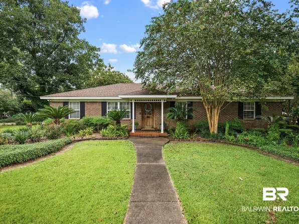34604 Barclay Ave, Lillian, AL 36549