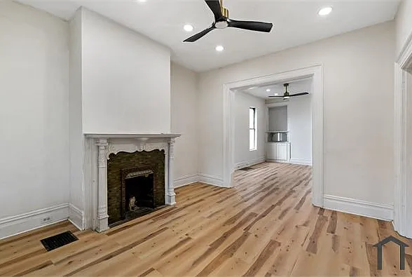 415 Mills Ave — Photo 1