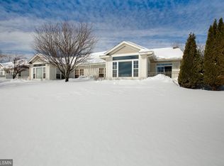 475 Holly Ln N, Oakdale, MN 55128