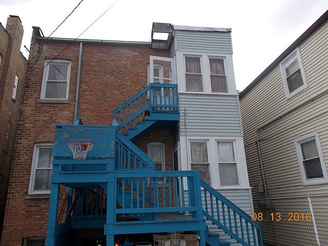 2nd image of 6547 N Artesian Ave