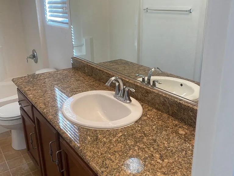 4335 E Murray Ave — Photo 15