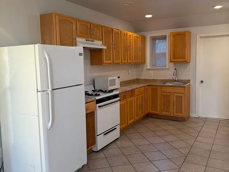 2427 N 10th Street — Photo 25