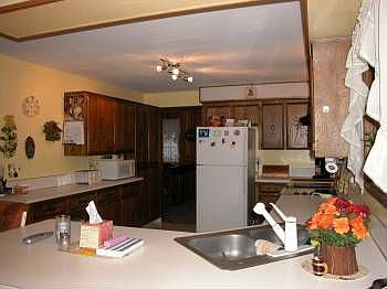 3rd image of 4157 NE Beaumead St