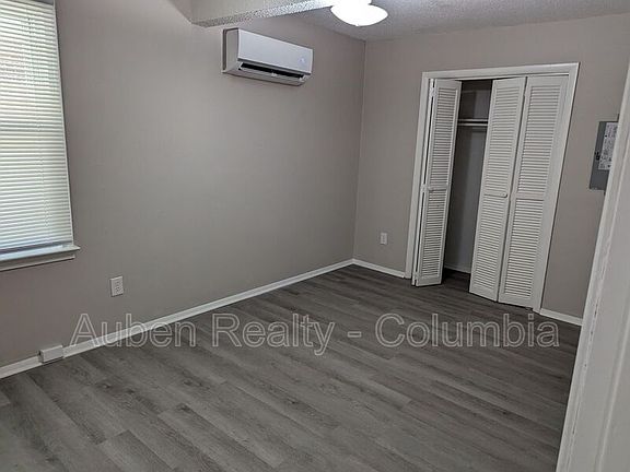 5th image of 102 Marietta St #1