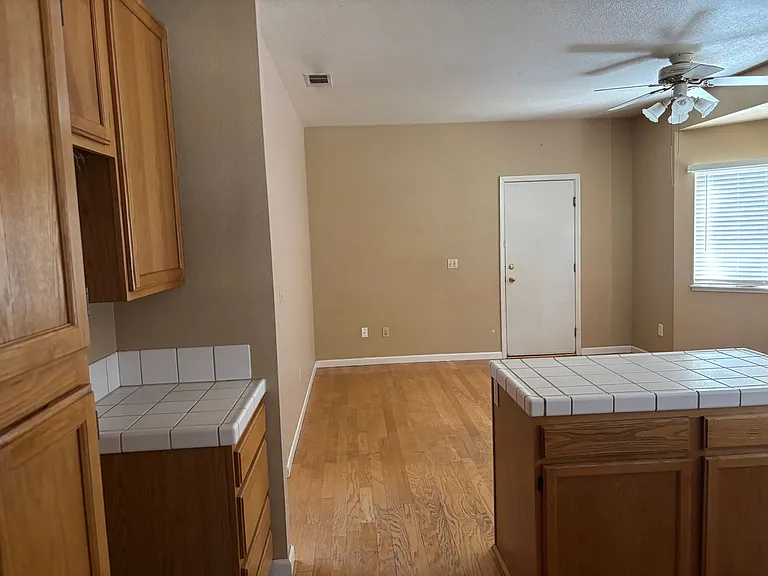 8972 Beryl Creek Way — Photo 5