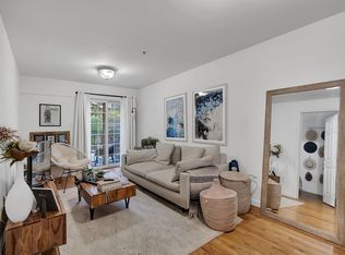 242 W 21st St APT 1B, New York, NY 10011