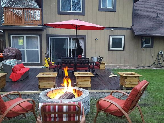 2nd image of 4009 Foxwood Dr