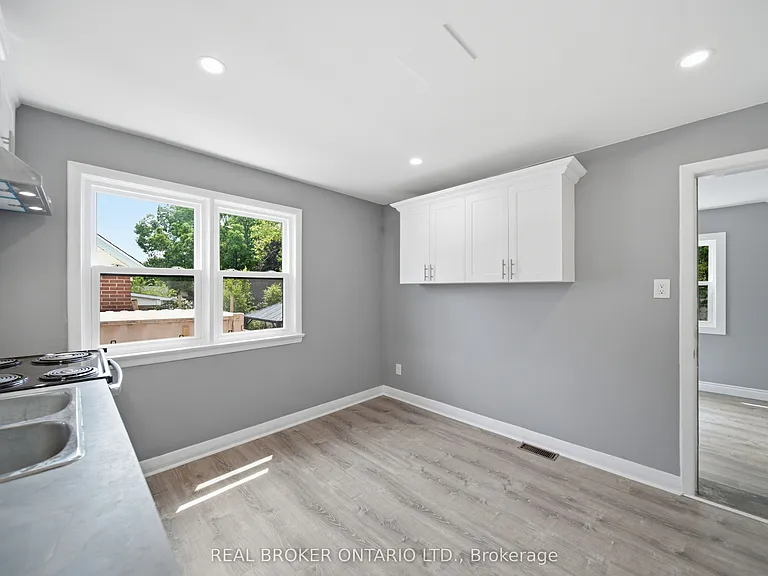 293 Highland Rd E #B — Photo 10
