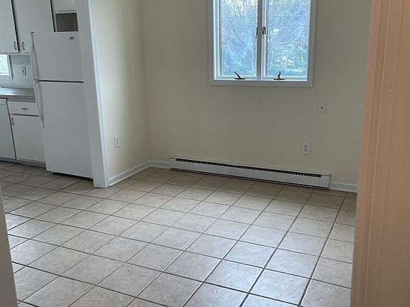4th image of 377 S Nulton Ave