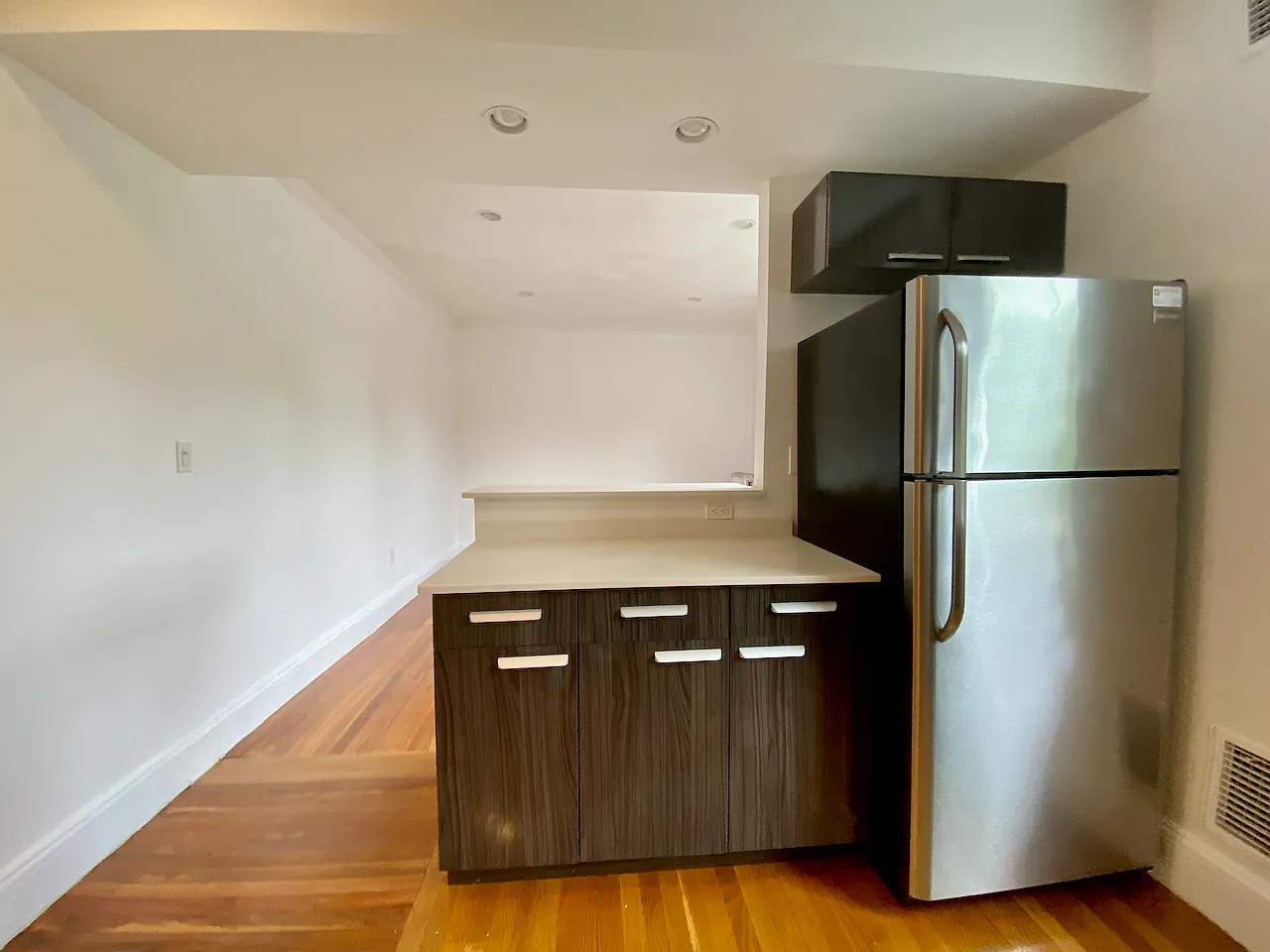 235 Park Dr — Photo 3