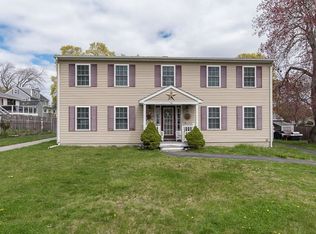54 Gardiner Ave, East Providence, RI 02914