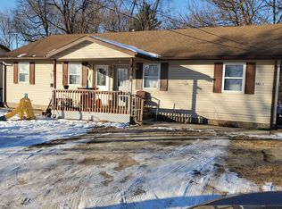 342 & 344 W Spruce Dr, Knox, IN 46534