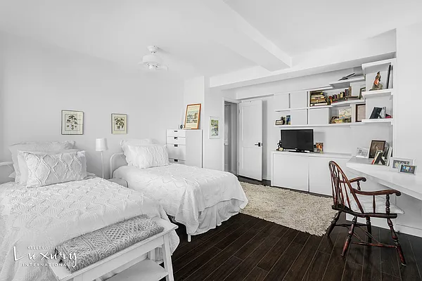 Sold by Keller Williams NYC | media 11