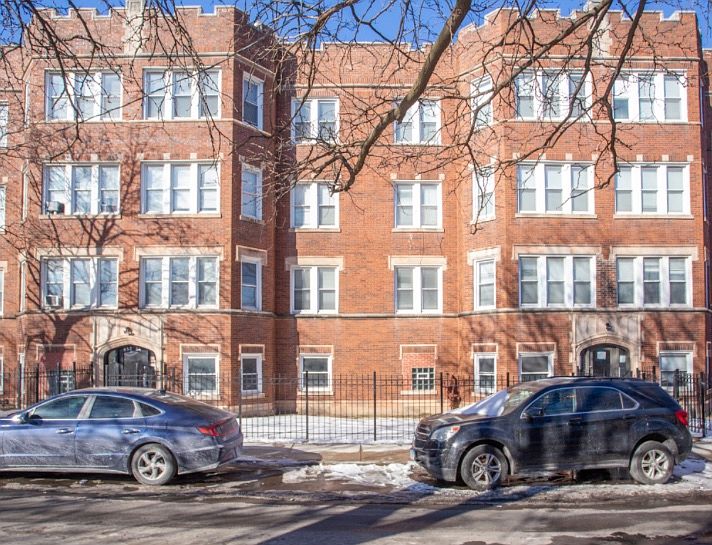 2nd image of 658 E 81st St #300