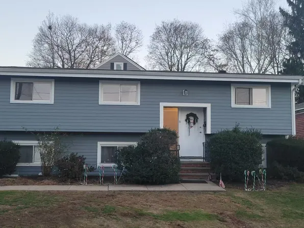 8 Glen Ave #2, Melrose, MA 02176