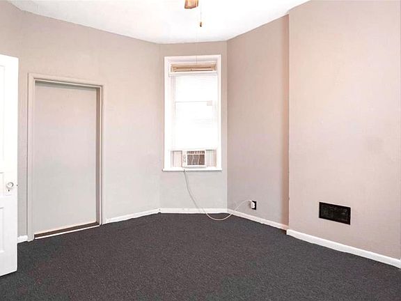 5th image of 3855 Virginia Ave