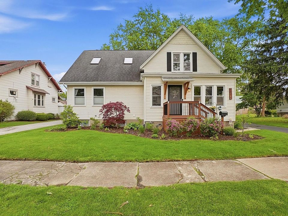 1st image of 18347 Morris Ave