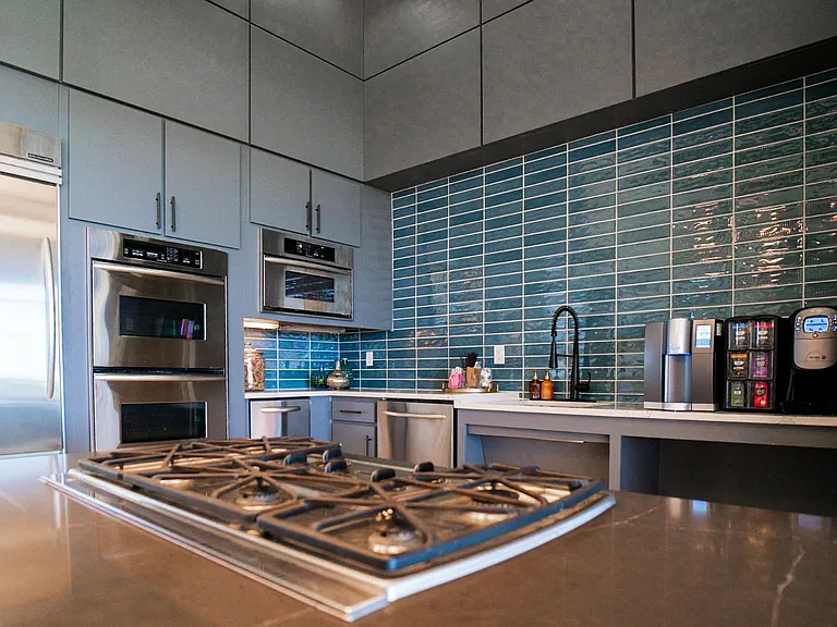 10x Living at Grandview — Photo 7