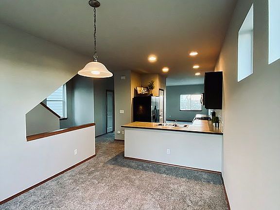 4th image of 566 E Marine View Dr Unit A