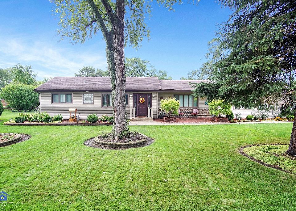 1st image of 7951 W 99th Pl