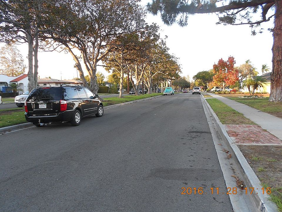 2nd image of 904 Madrid Ave