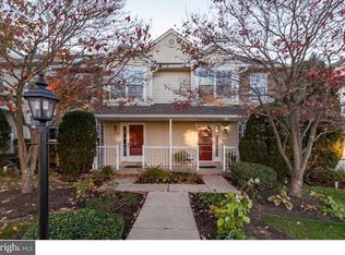 689 Shropshire Dr, West Chester, PA 19382