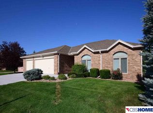 7602 S 164th Cir, Omaha, NE 68136