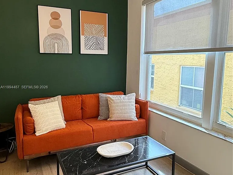 1320 Drexel Ave #302 — Photo 9