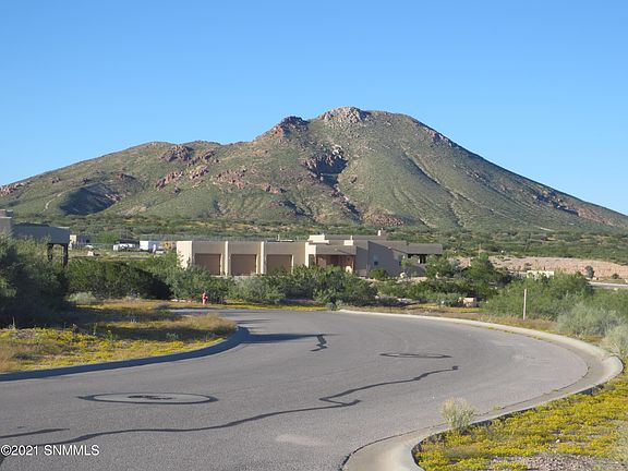 3rd image of 7045 Calle Estancias