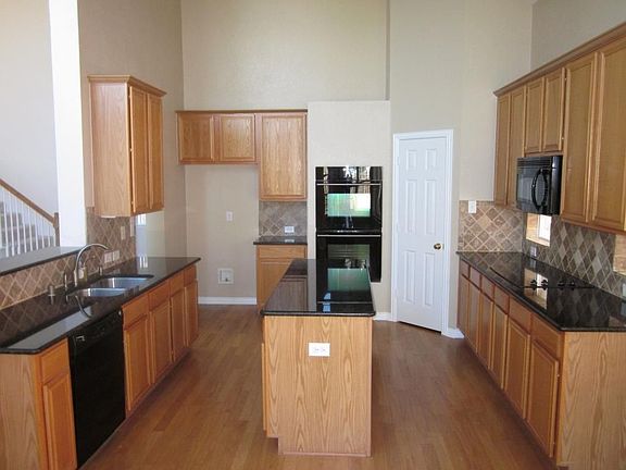 4th image of 5304 Rolling Rock Dr