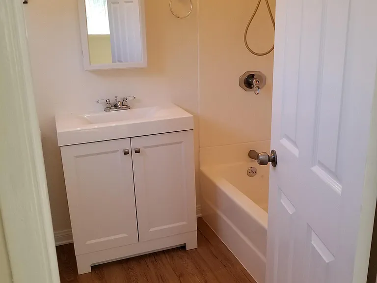 645 Parker St — Photo 14