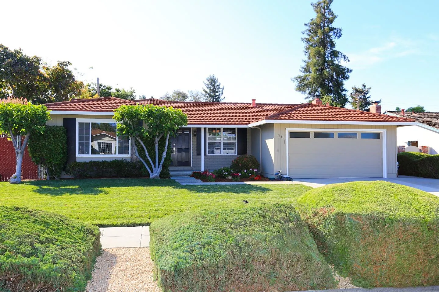 1841 Castro Dr photo 1