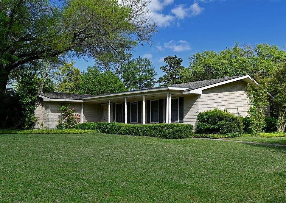 1st image of 1034 Lakeshore Dr