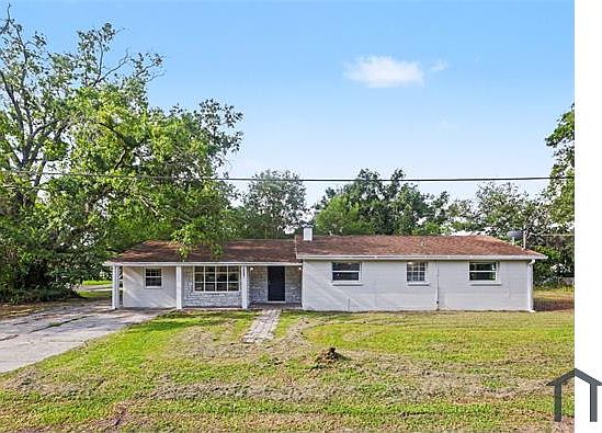 2nd image of 3007 E Knollwood St