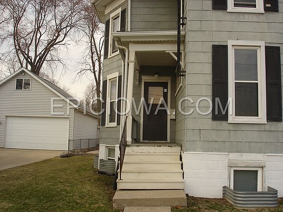 2nd image of 204 31st St NE #B