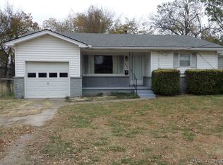 805 SE 4th St, Wagoner, OK 74467
