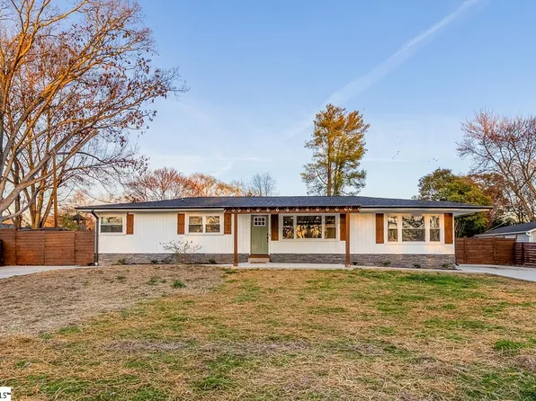 303 Watson Rd, Taylors, SC 29687