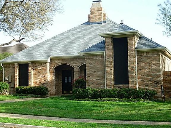 2nd image of 1713 Crockett Cir
