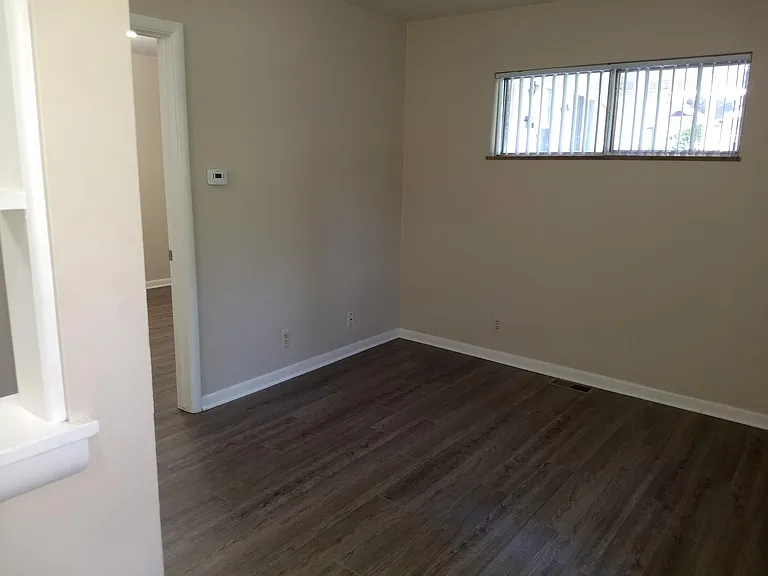 284 North Ave #4 — Photo 6