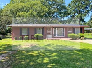 810 S 11th St, Lanett, AL 36863