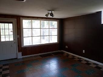 3rd image of 212 Holston Dr