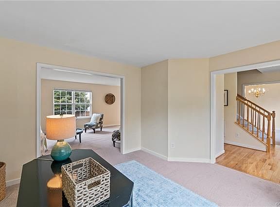 5th image of 9612 Dink Ln