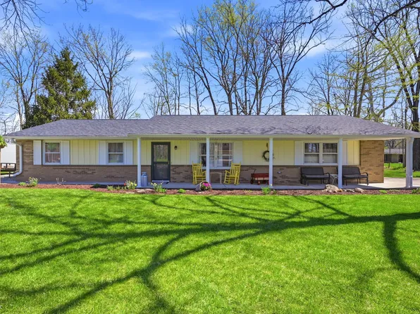 6310 S Overlook Dr, Daleville, IN 47334