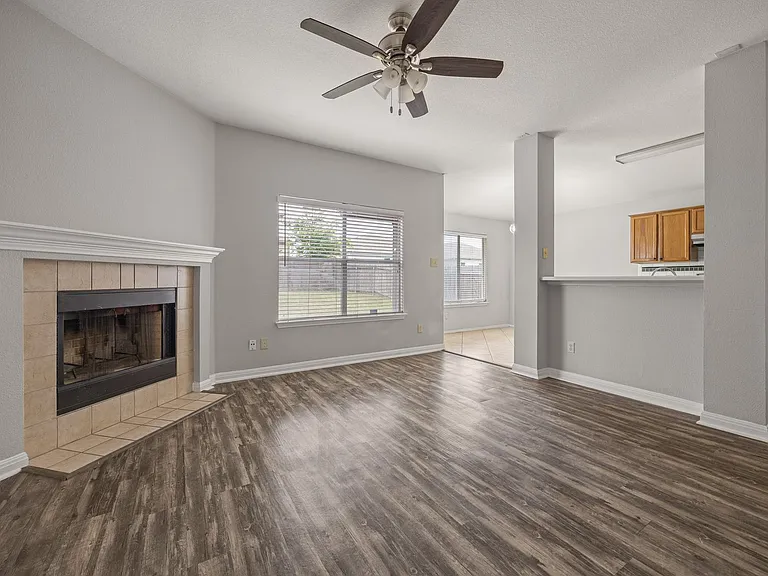 2021 Monica Ln — Photo 2