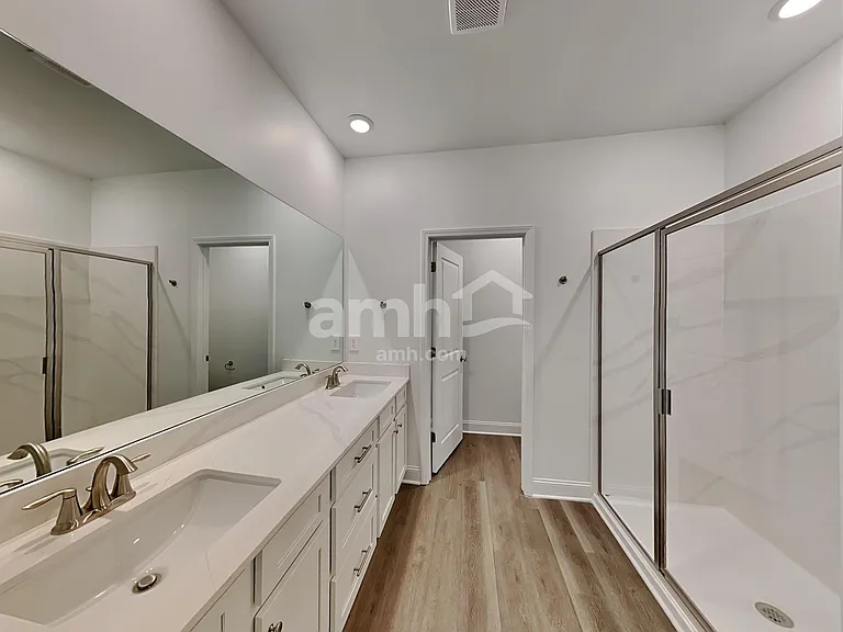 513 Plano Pass — Photo 9