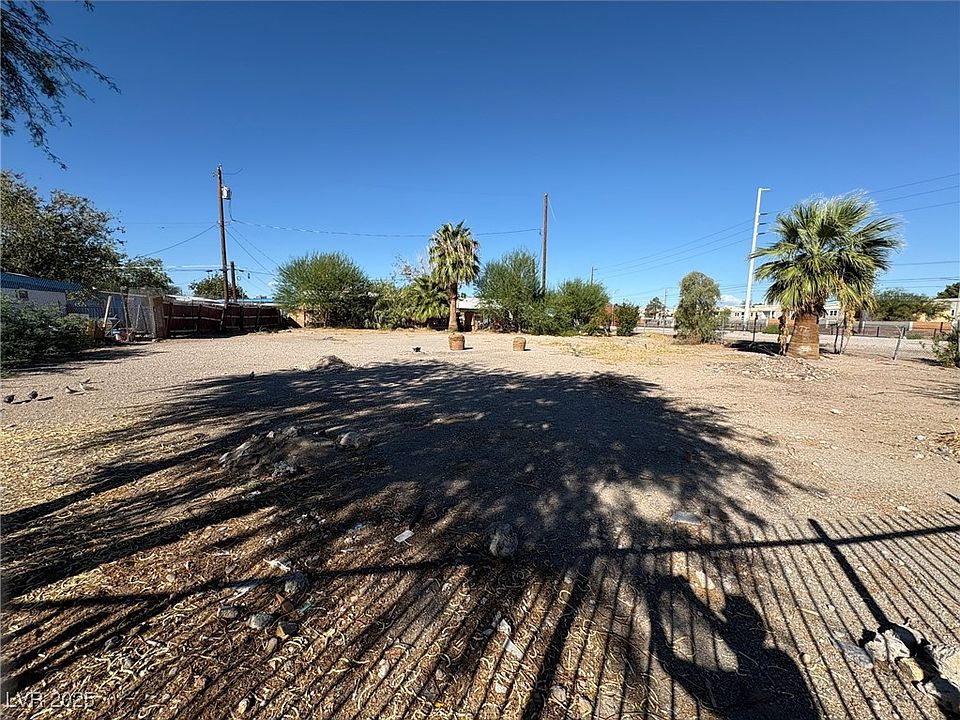 2nd image of May Ave